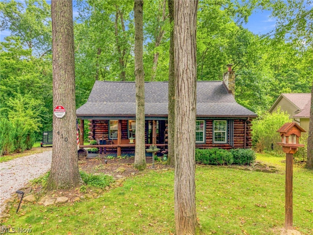 410 Apple Hill Drive N