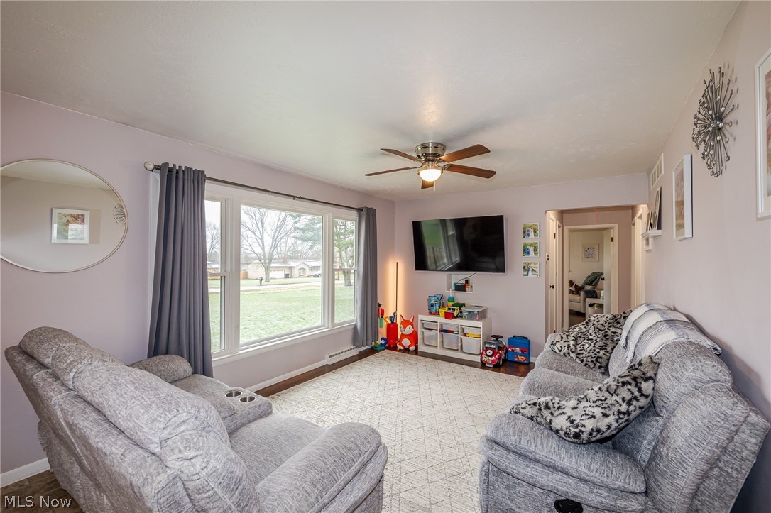 Breeze-Wood 01 - Residential