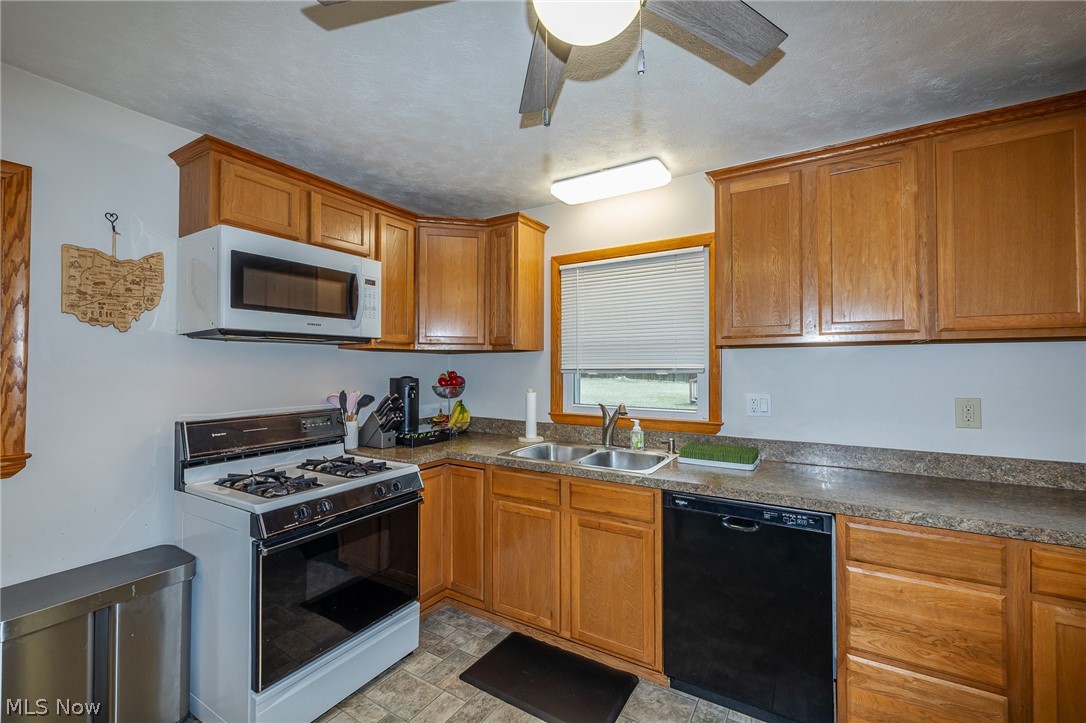 Breeze-Wood 01 - Residential