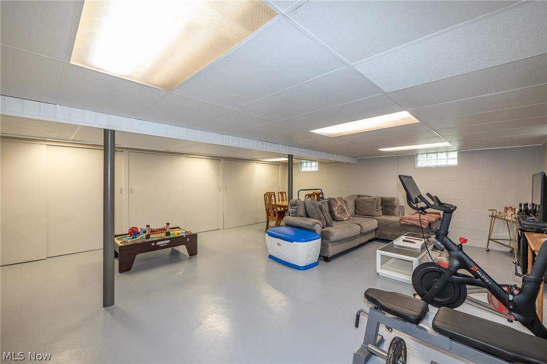 Breeze-Wood 01 - Residential