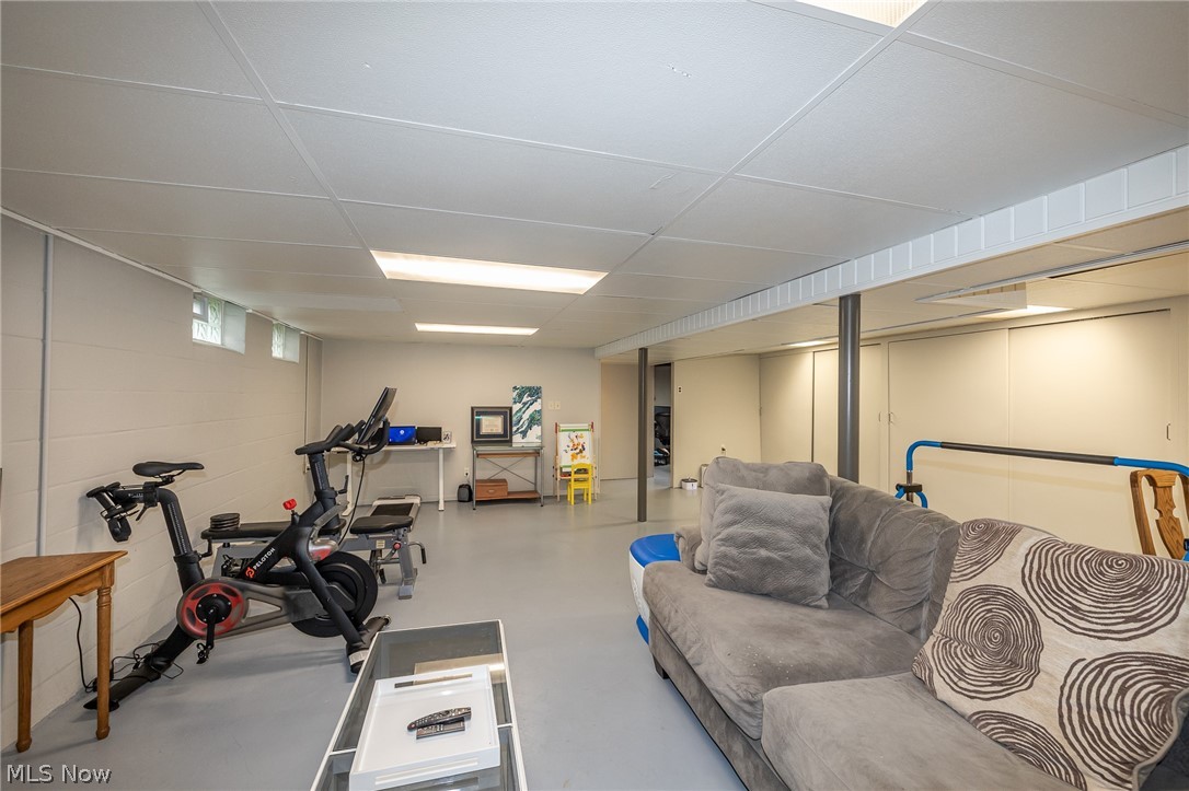 Breeze-Wood 01 - Residential