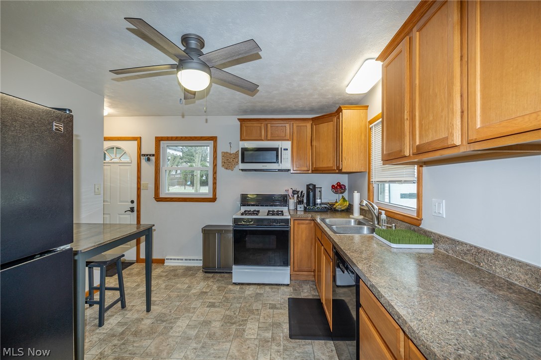 Breeze-Wood 01 - Residential