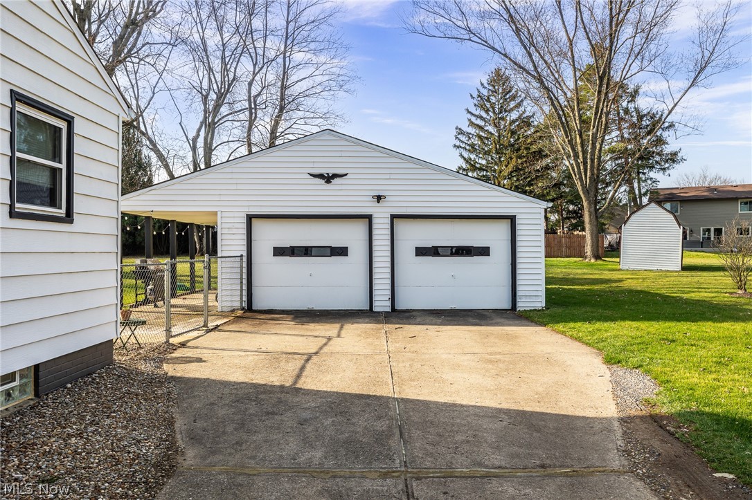 Breeze-Wood 01 - Residential