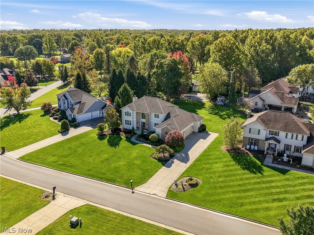 1055 Fox Den Trail
