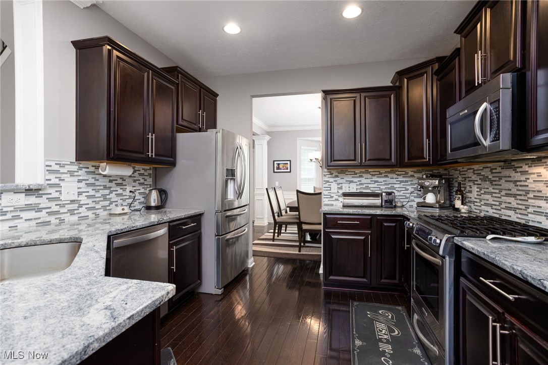 3413 Stillwood Boulevard, Stow, Ohio image 12
