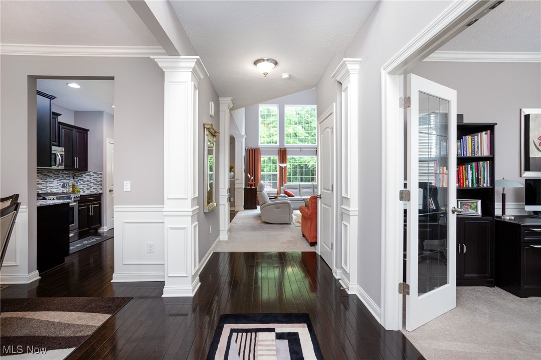 3413 Stillwood Boulevard, Stow, Ohio image 3