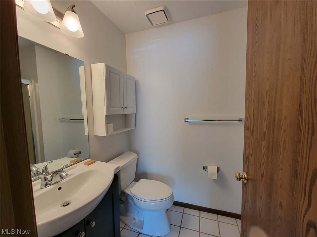 Courts of Country Lakes - Residential