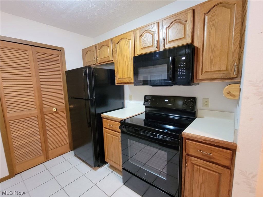 Courts of Country Lakes - Residential