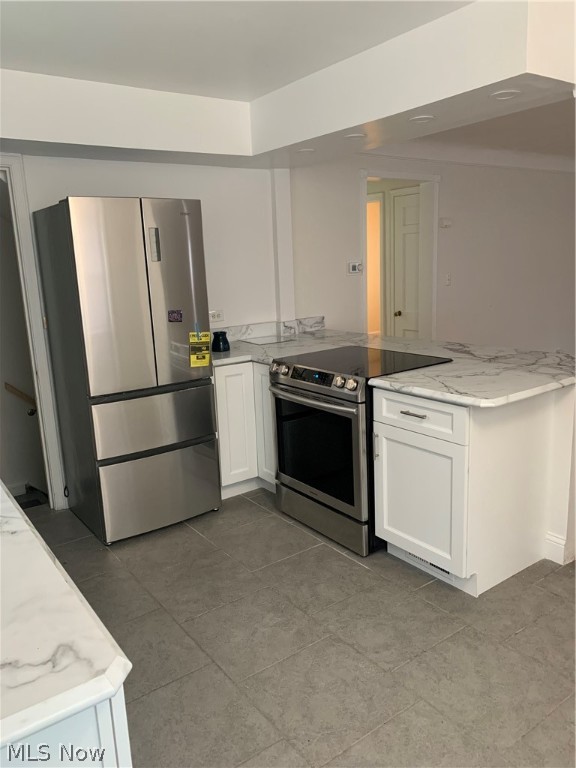 Cleveland Heights Blvd - Residential Lease