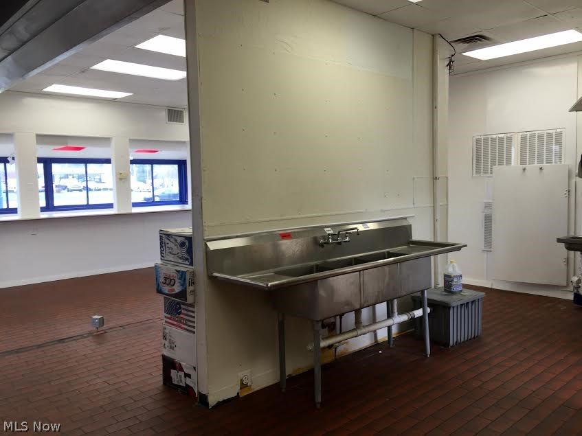 Boardman Lanes - Commercial Lease