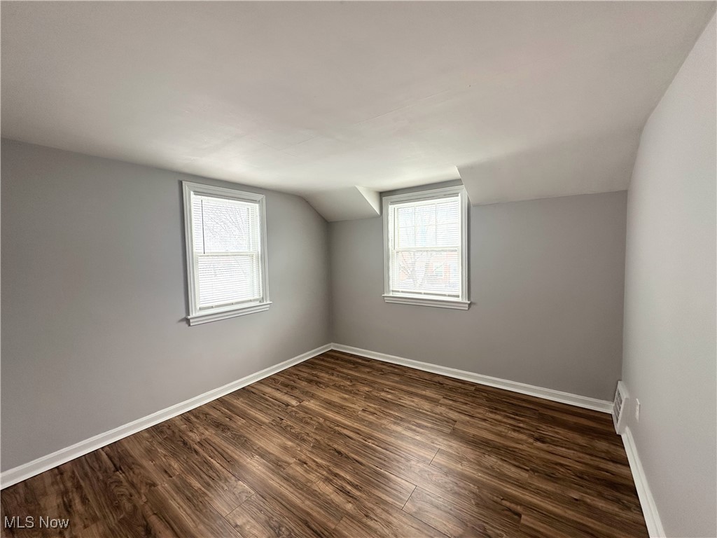 5512 Dalewood Avenue, Maple Heights, Ohio image 11
