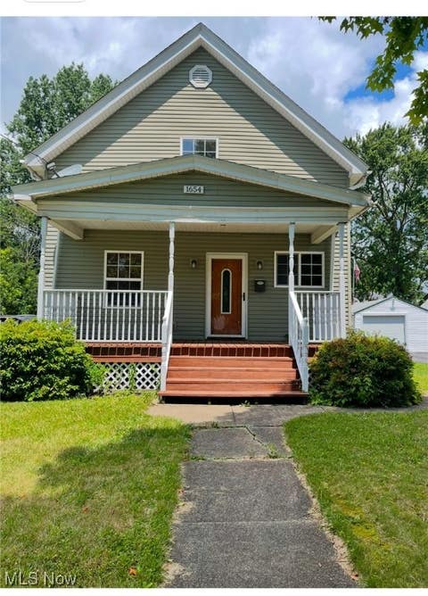 Photo for 1654 Everett Avenue