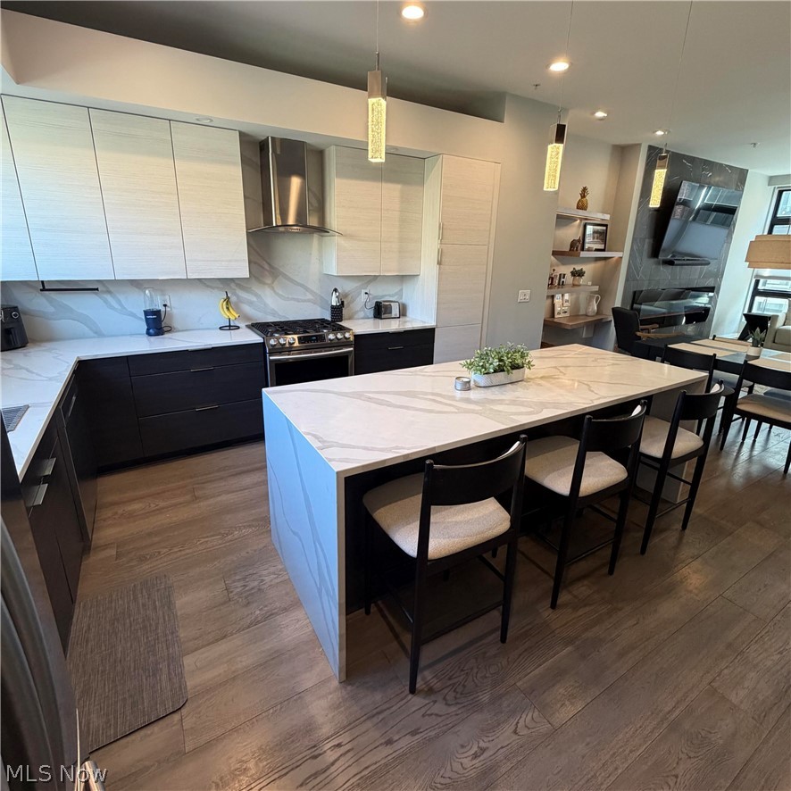 Vine Court Twnhses LLC - Residential