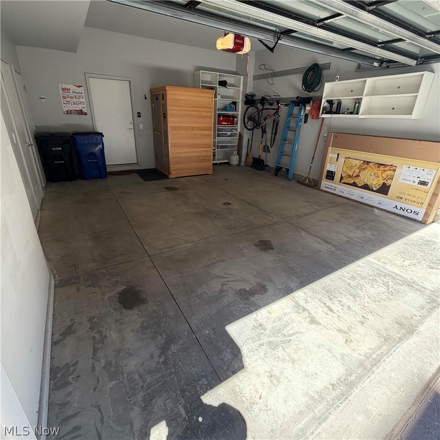 Vine Court Twnhses LLC - Residential