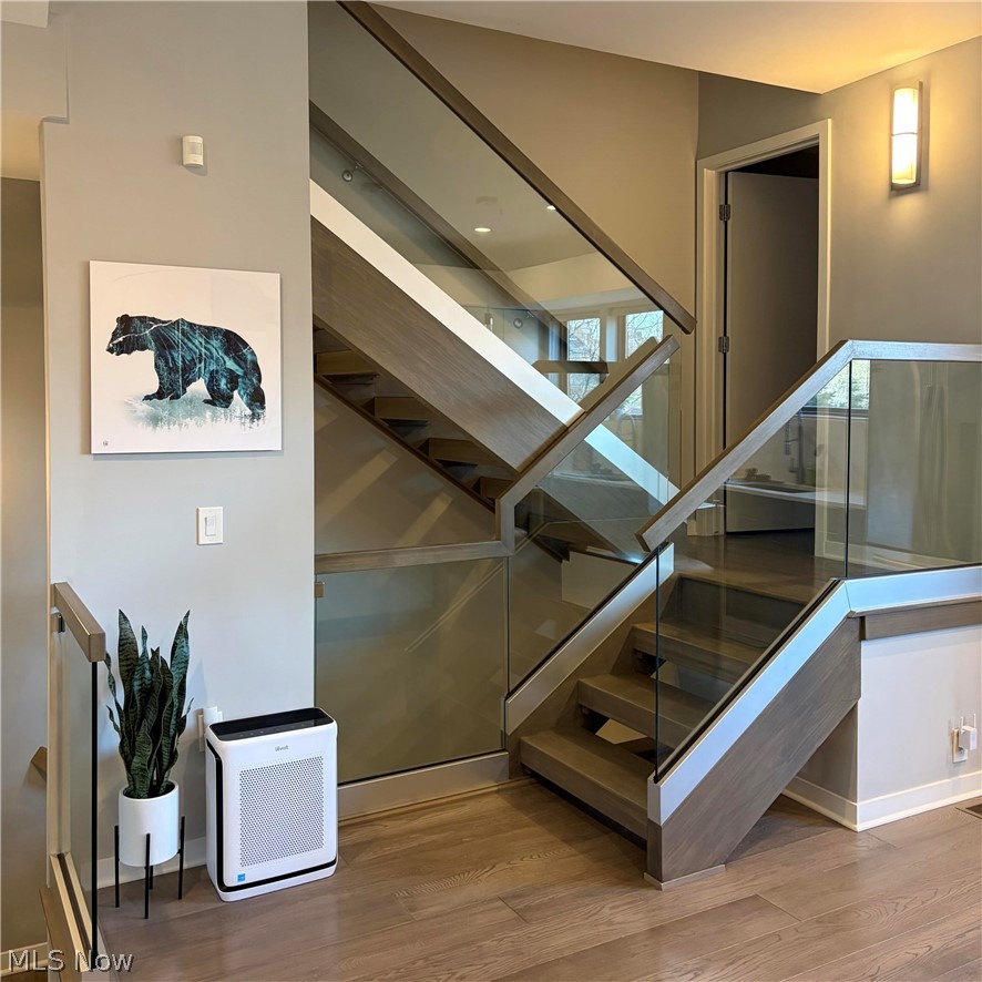 Vine Court Twnhses LLC - Residential