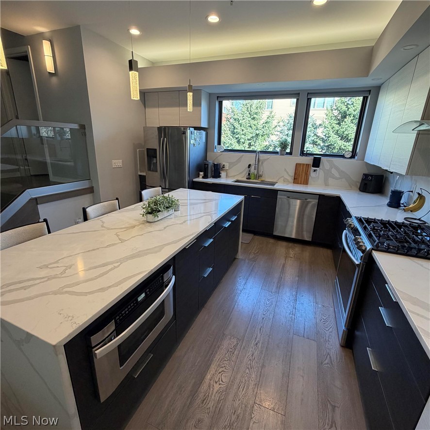 Vine Court Twnhses LLC - Residential