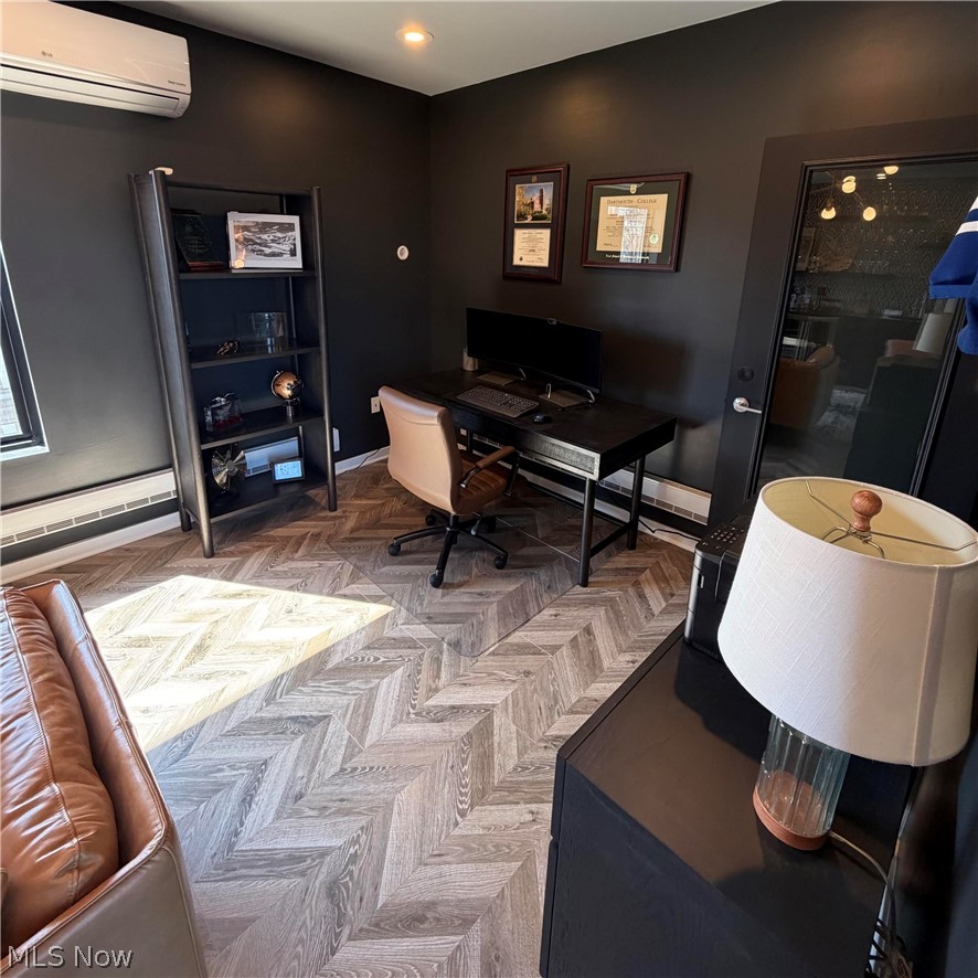 Vine Court Twnhses LLC - Residential