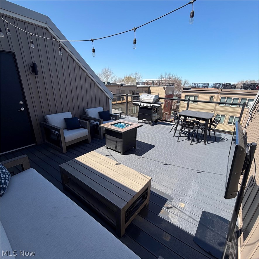 Vine Court Twnhses LLC - Residential