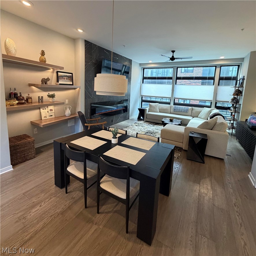 Vine Court Twnhses LLC - Residential