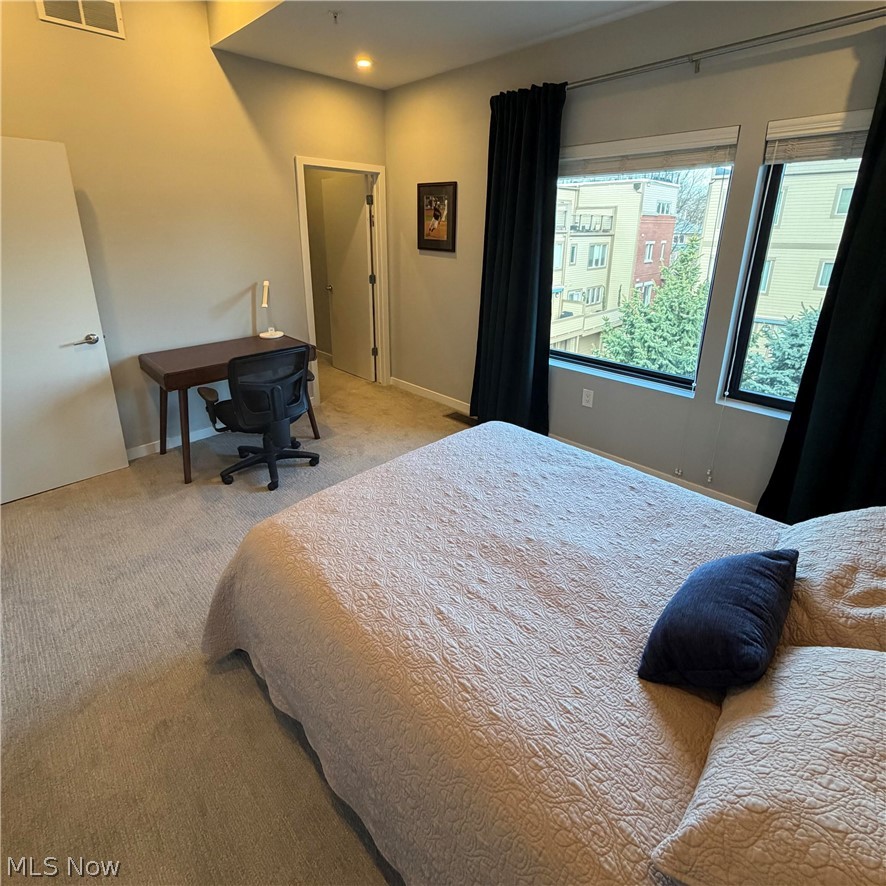 Vine Court Twnhses LLC - Residential