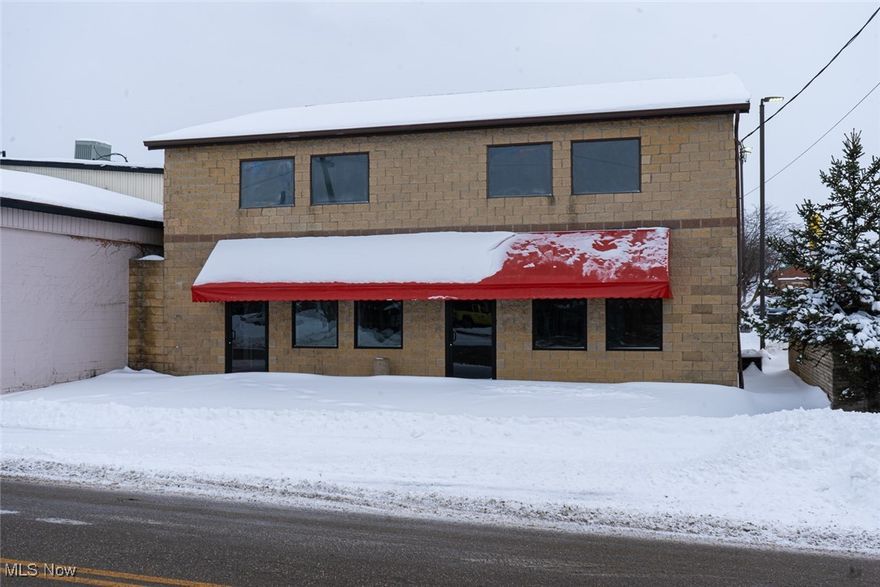 Nice Multi-Use Commercial Building consisting of over 4,200 +/- SqFt of space in a desirable downtown location, that is minutes from State Route 21.  This property boasts two separate units (First and Second floor) and has been cleared and offers a wide open floor plan that is ready for your personal vision and customization. First Floor offers High Visibility, direct street access which is perfect for those small offices, retail, or those in the service industry.  Second floor offers an abundance of natural light, that is perfect for those creative work and retail spaces.  This property can be used as Owner-Occupant or can be leased out as an Investment.  Schedule your showing today!