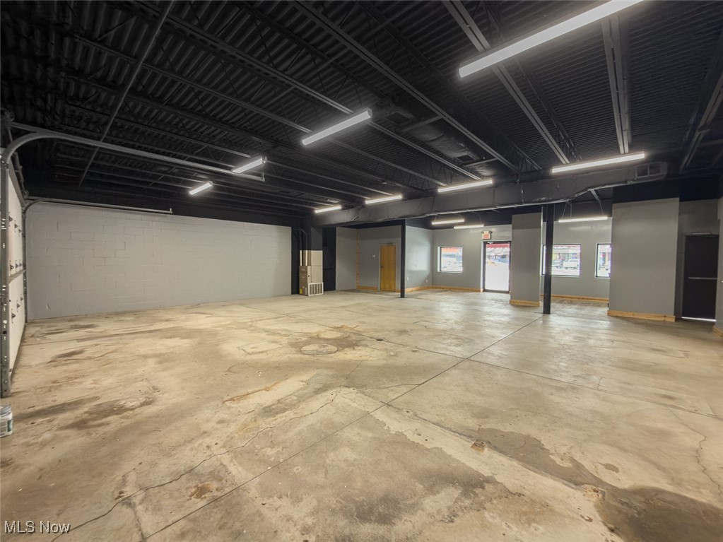 Massillon - Commercial Sale