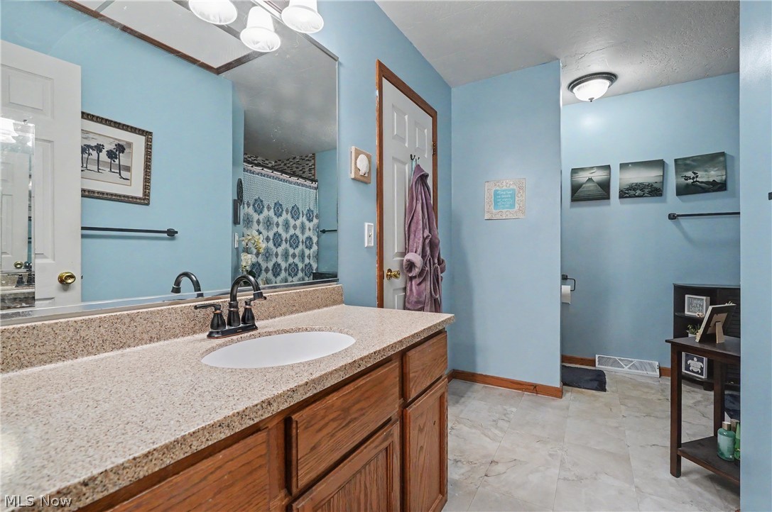 Harneds Landing Condo - Residential