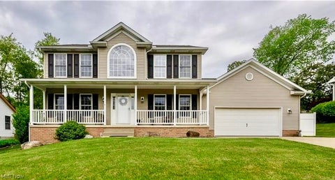 Homes For Sale - 1150 Rolena Circle<br/> Canton, OH 44708