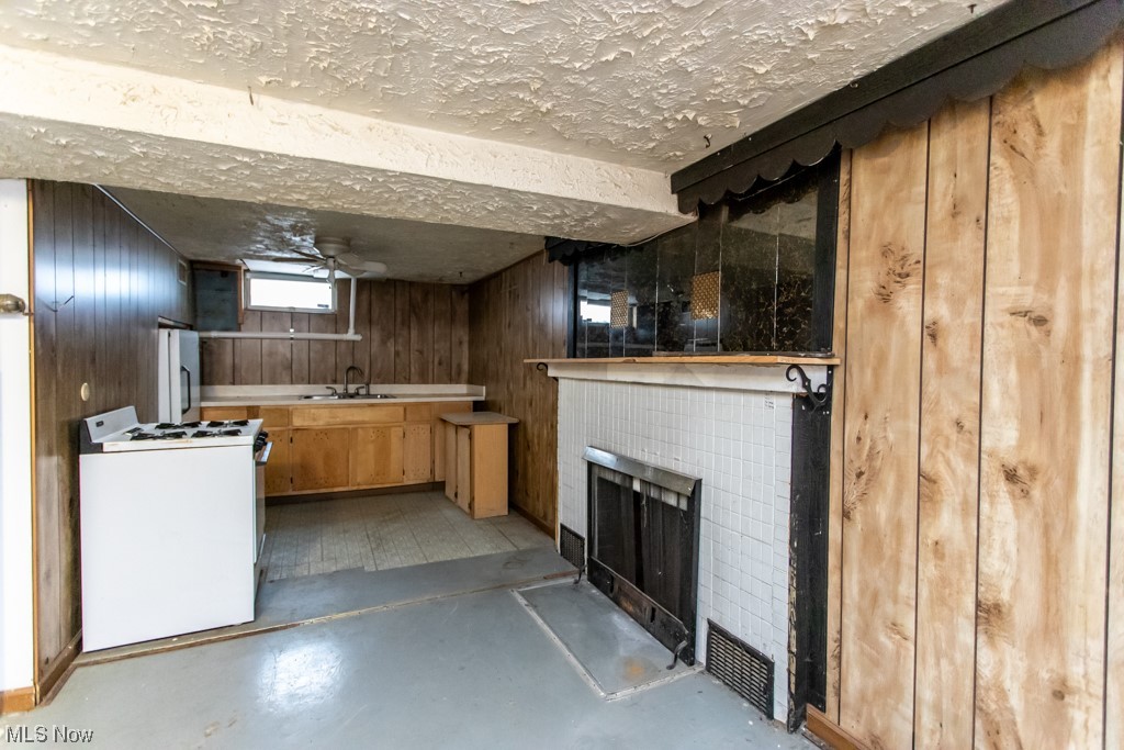 Howland Township - Residential