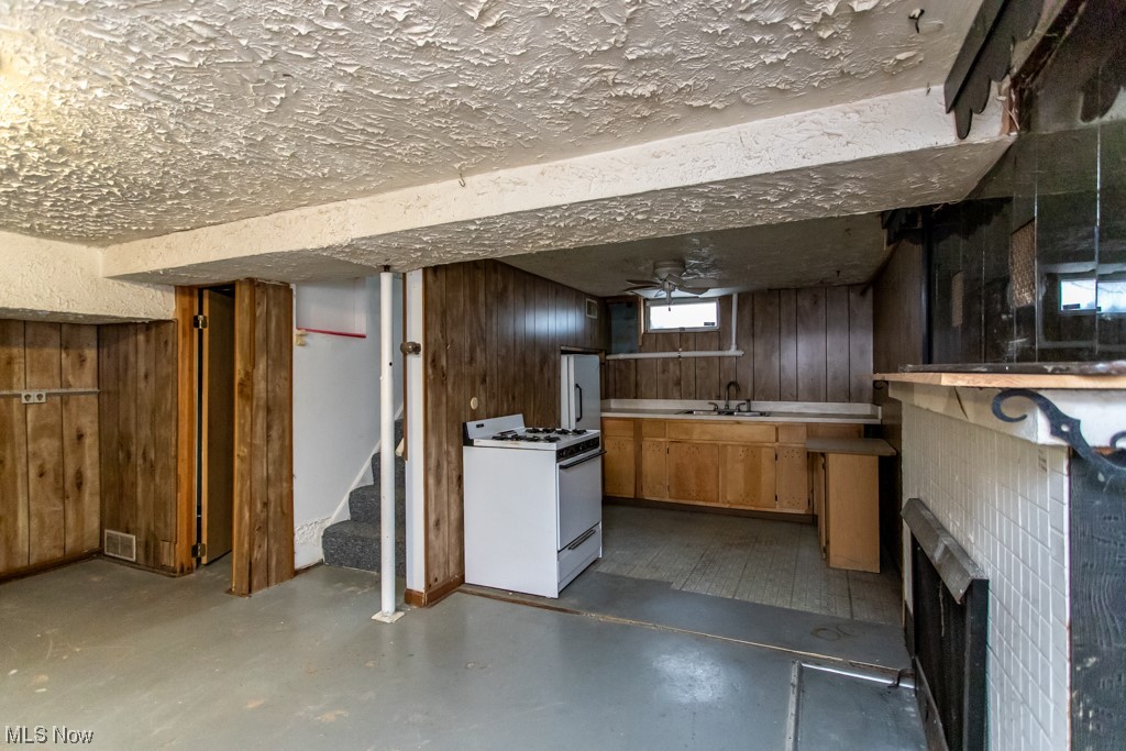 Howland Township - Residential