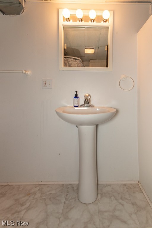 E A Markhems Richmond Manor - Residential