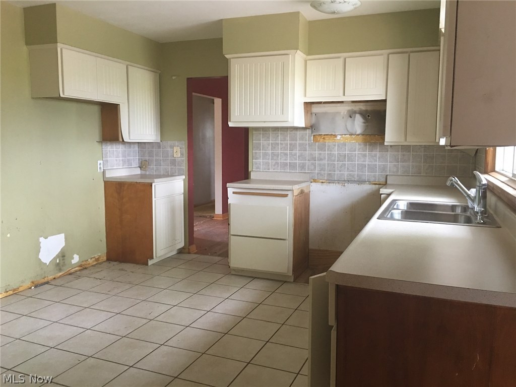 Harry W Snyder 3 - Residential