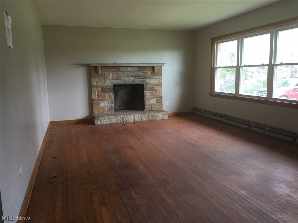 Harry W Snyder 3 - Residential