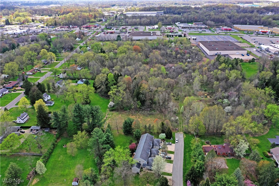 Summerfield Lane, Warren, Ohio image 1