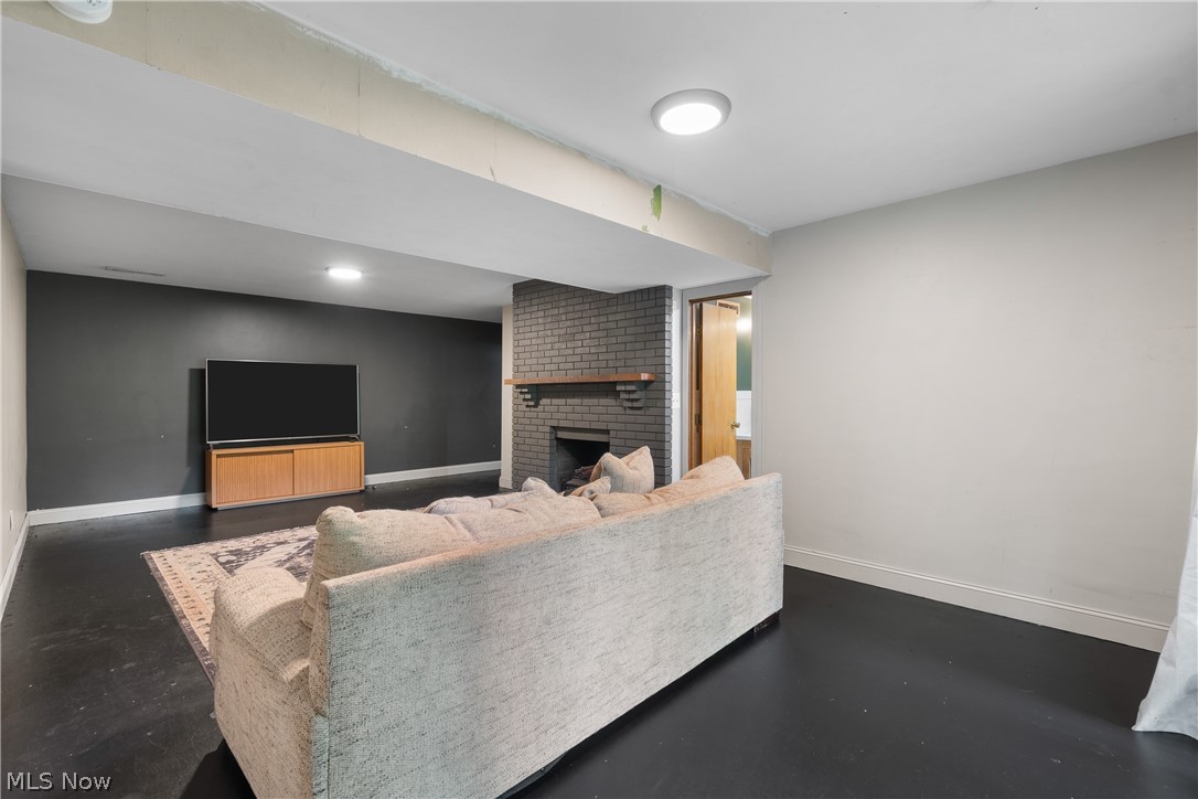 Wonderland Hills - Residential