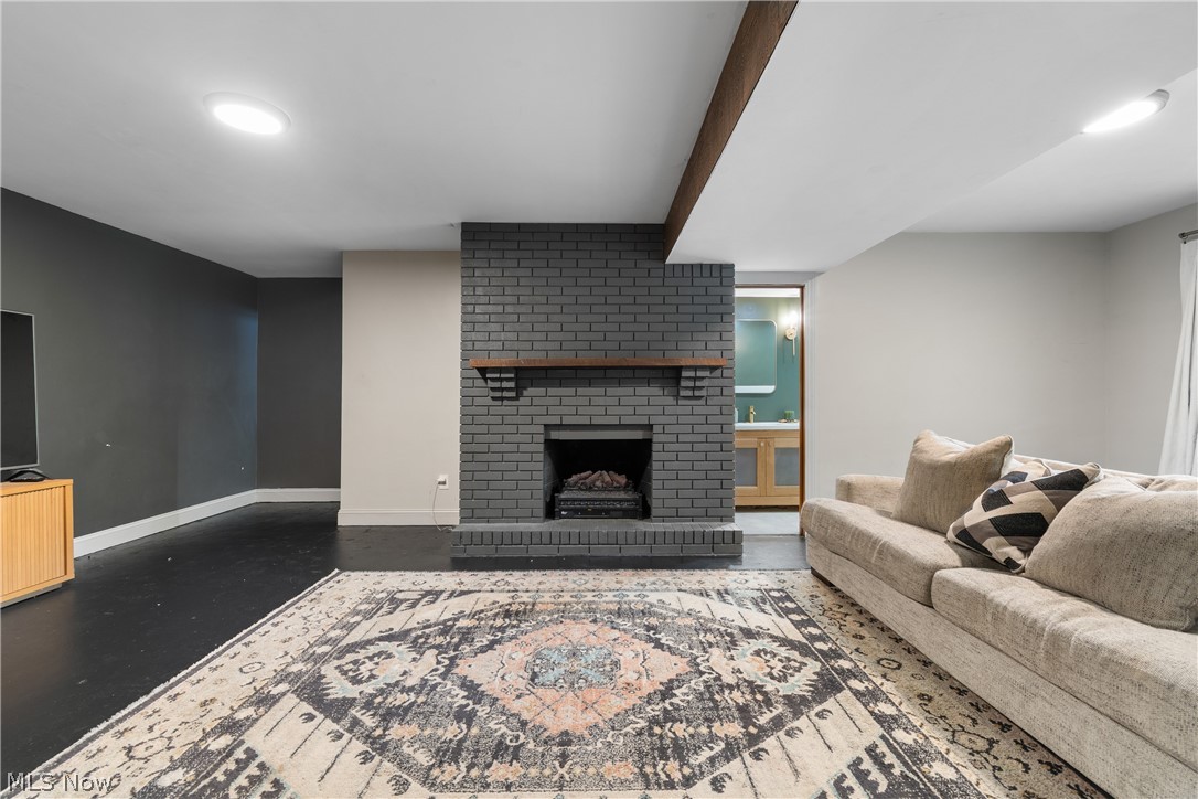 Wonderland Hills - Residential
