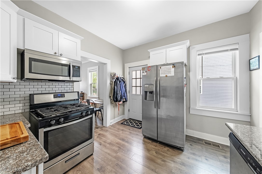 1276 W 67th Street