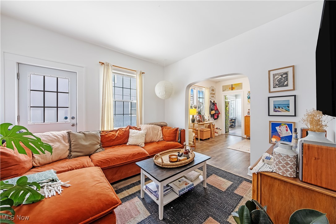 Alger - Residential Income