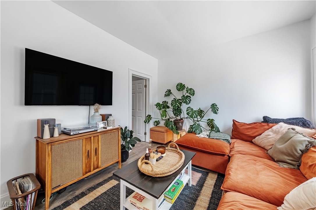 Alger - Residential Income