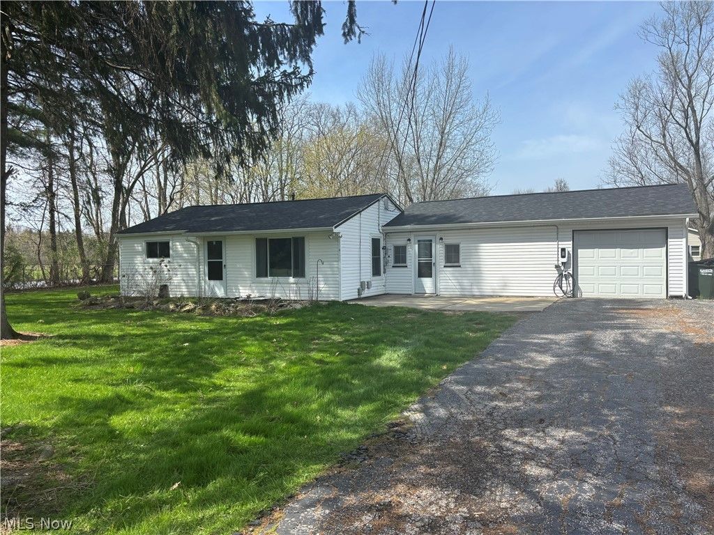 Photo of 3229 Winchell Road, Mantua, OH 44255 (MLS # 5200785)