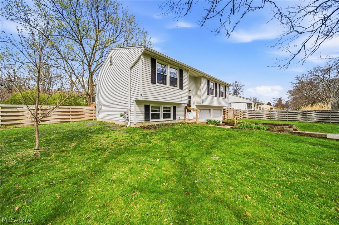 Madison Golf Lakelands - Residential