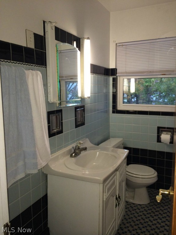 Bloom & Long - Residential Income