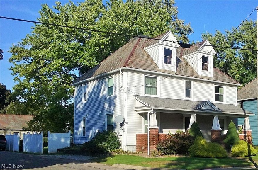 Ideal Starter Or Investment Home - 2-Story Country Home – Nice Corner Lot - Detached Garage – 3 Bedrooms – 2 Full Baths - Hartville, OH – Lake Local Schools – ABSOLUTE AUCTION, all sells to the highest bidder on location: 
THURSDAY – OCTOBER 25, 2018 – 5:30 PM. Clean 2-story century home with large front porch & rear patio. 3 bedrooms upstairs w/ nice full bath. Eat-in kitchen, living room, family room, possible fourth bedroom, & full bath complete main level. Full basement w/ gas FA furnace. Home is approx. 2,330 SF. Taxes are $1,183.10 per half year. Quaint detached carriage garage, nice parking area, and privacy fencing. Home open at 4:30 PM auction day for viewing. Come prepared to buy! TERMS ON REAL ESTATE: 10% down auction day, balance due at closing. A 10% buyer’s premium will be added to the highest bid to establish the purchase price, which goes to the seller. Any desired inspections must be made prior to bidding. All information contained herein was derived from sources beli