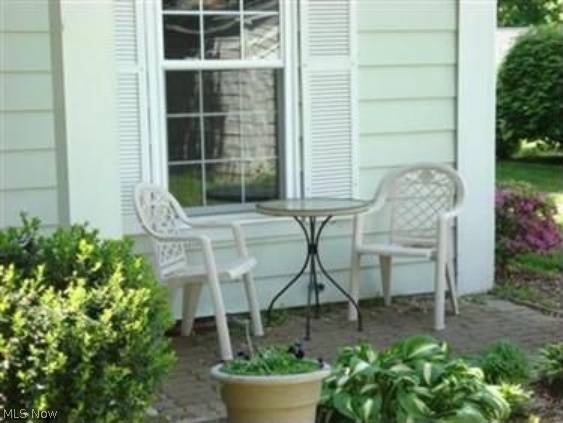 Village Green Condos 02 - Residential