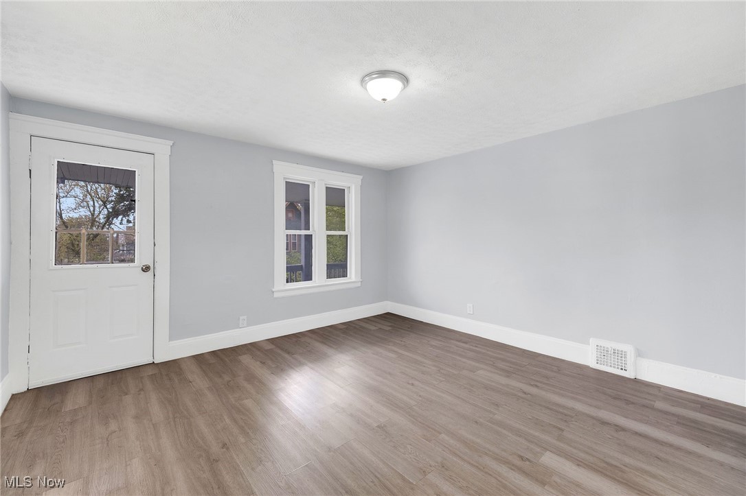 2069 W 98th Street