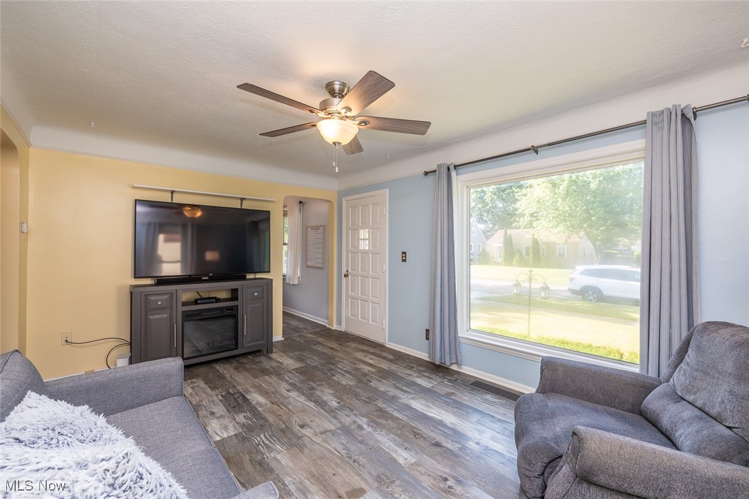 2704 Tuxedo Avenue