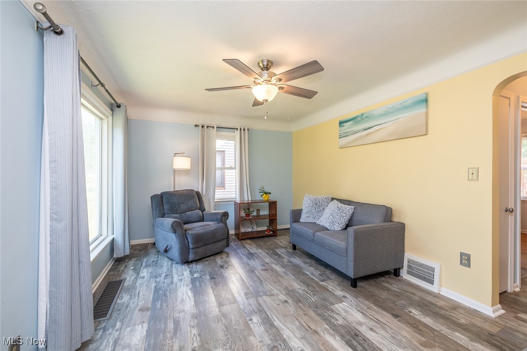 2704 Tuxedo Avenue