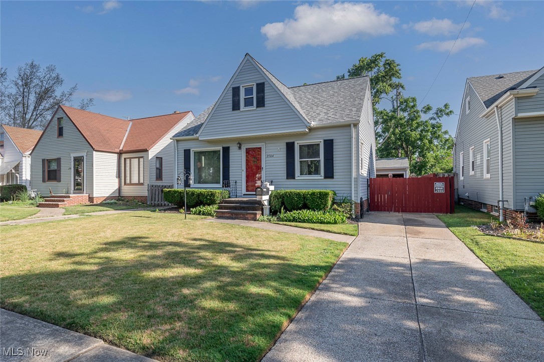 2704 Tuxedo Avenue