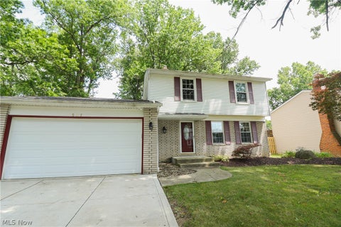 Homes For Sale - 537 Howells Court<br/> Lake County, Eastlake, OH 44095