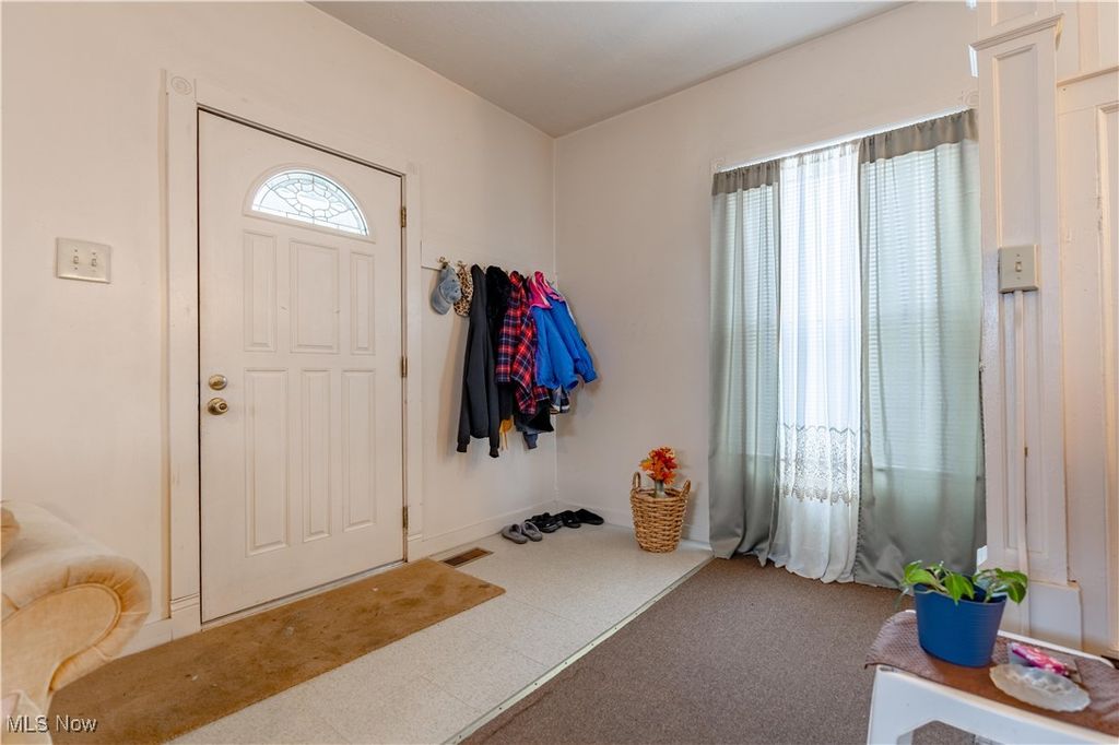 Photo of 900 4th Street SW, Canton, OH 44707 (MLS # 5181999)